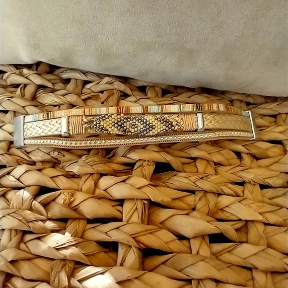 Bracelet Three strand Joined Magnet Navajo Bracelet NWOT - Picture 13 of 14